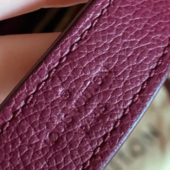 Louis Vuitton Montaigne MM - Picture 11 of 15